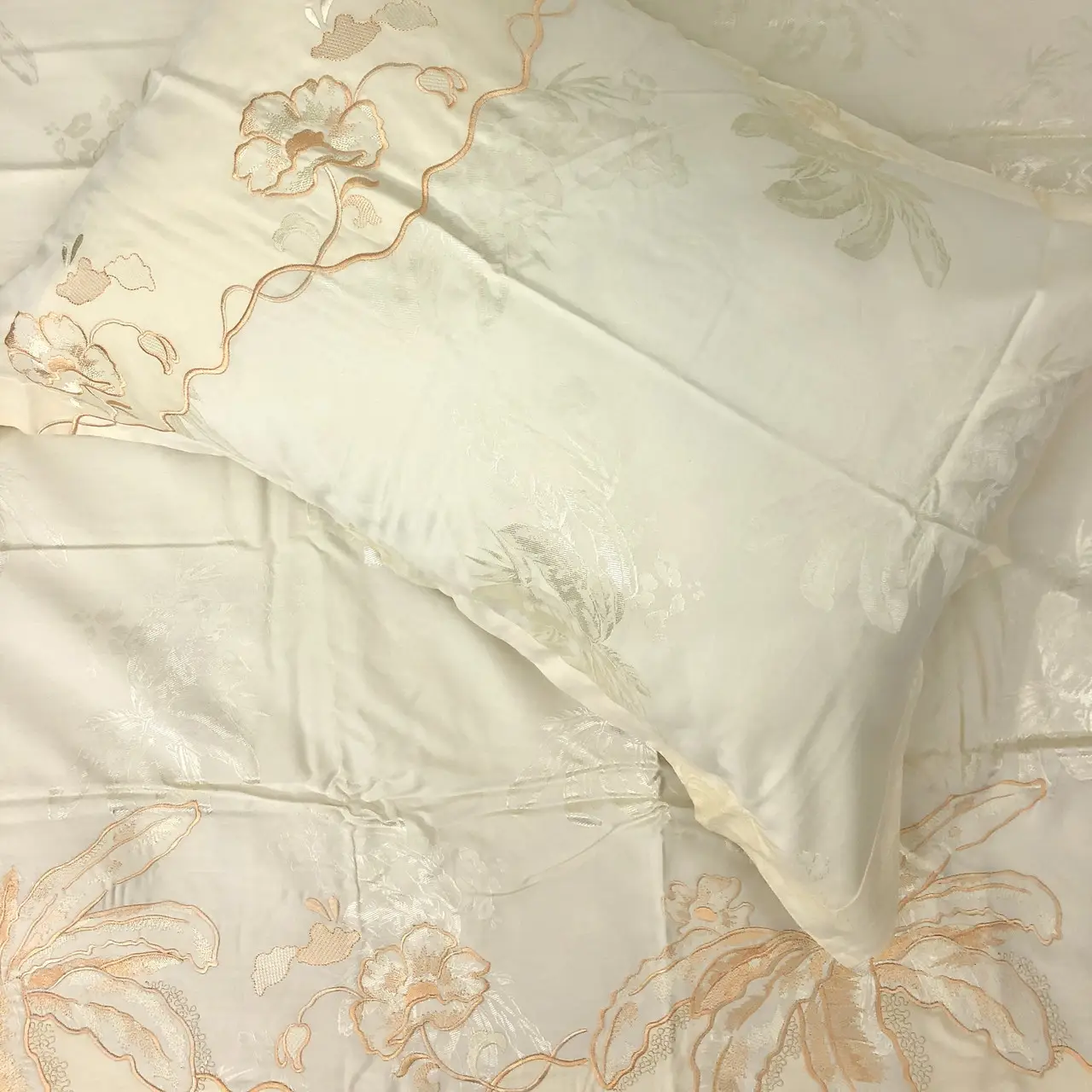 Постільна білизна Ailin жаккард з вишивкою євро 200×220 JE-41