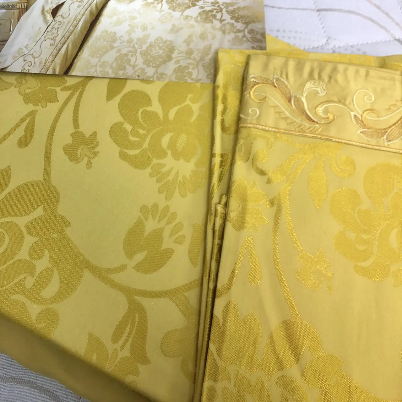 Постільна білизна Vie Nouvelle жакард з вишивкою євро 200×220 JE-056