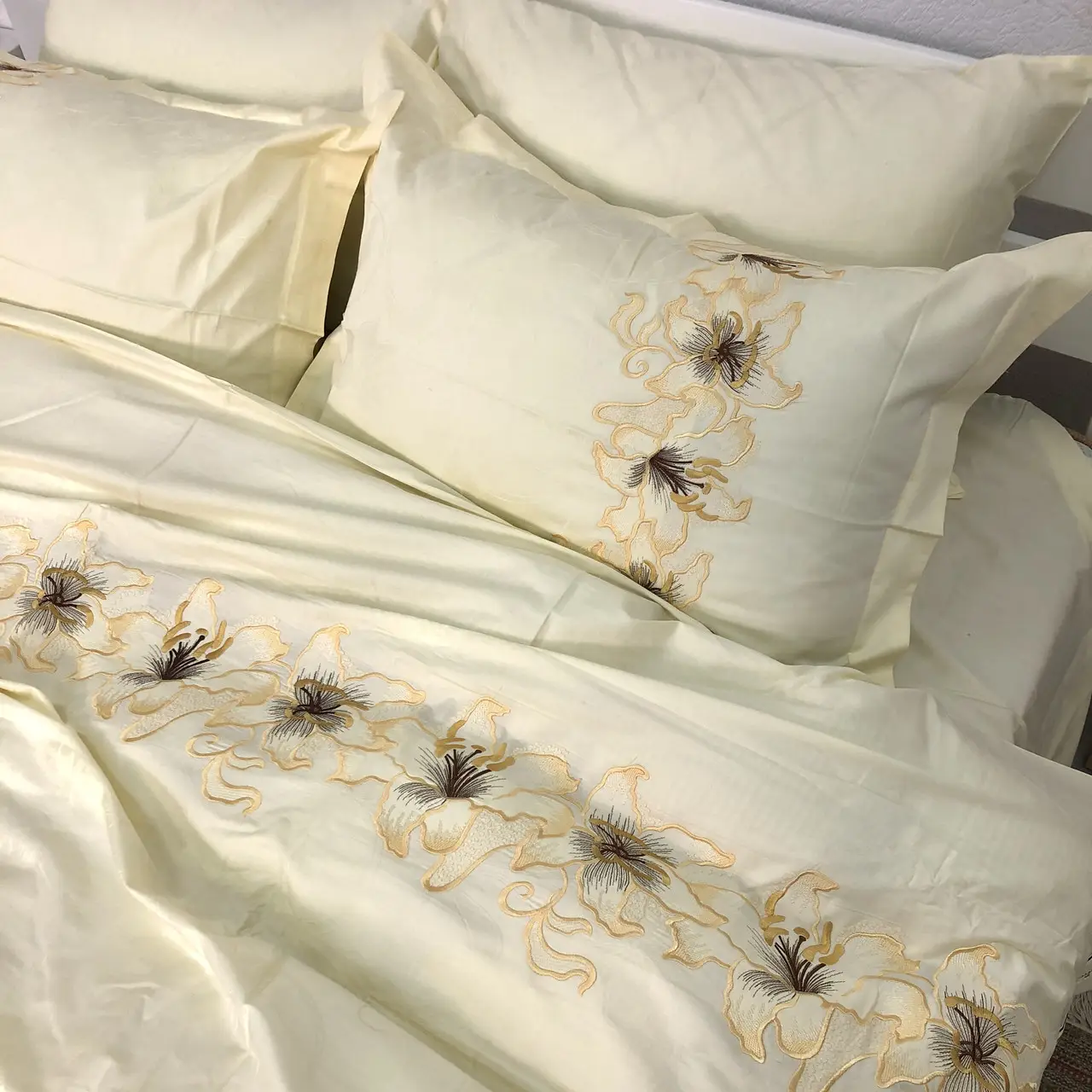 Постельное белье Ailin жаккард с вышивкой евро 200×220 JE100BE