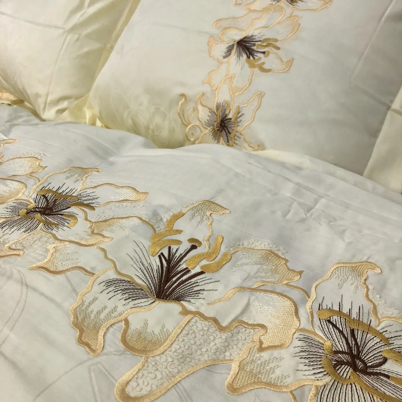 Постельное белье Ailin жаккард с вышивкой евро 200×220 JE100BE