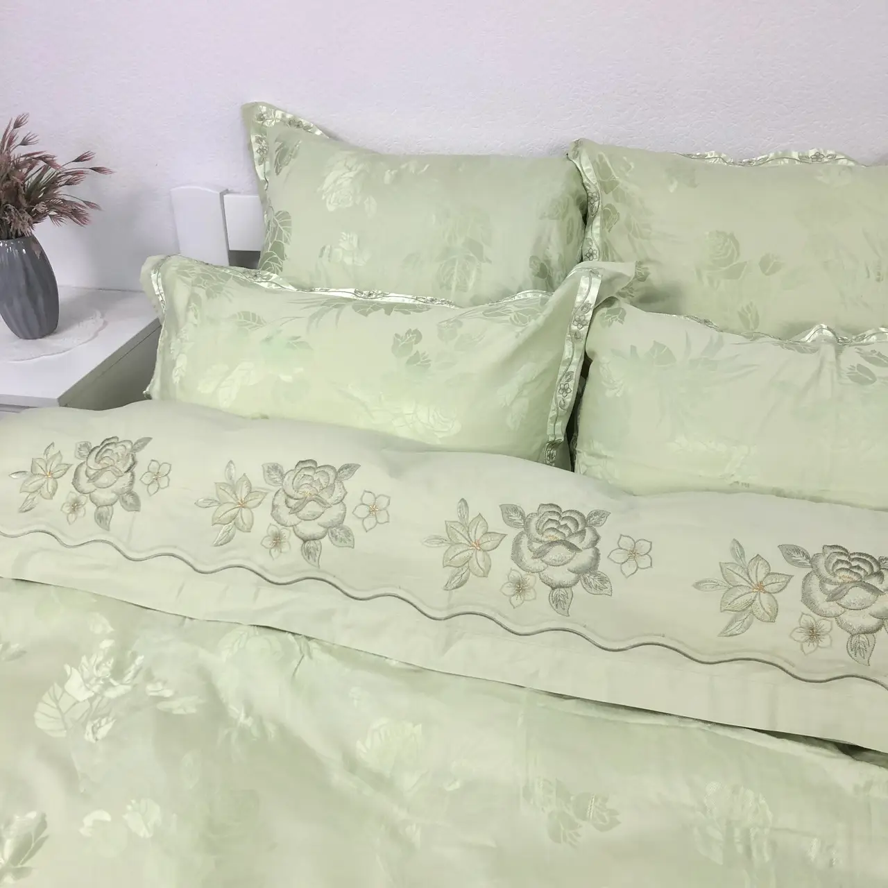 Постільна білизна Vie Nouvelle жакард з вишивкою євро 200×220 JE14