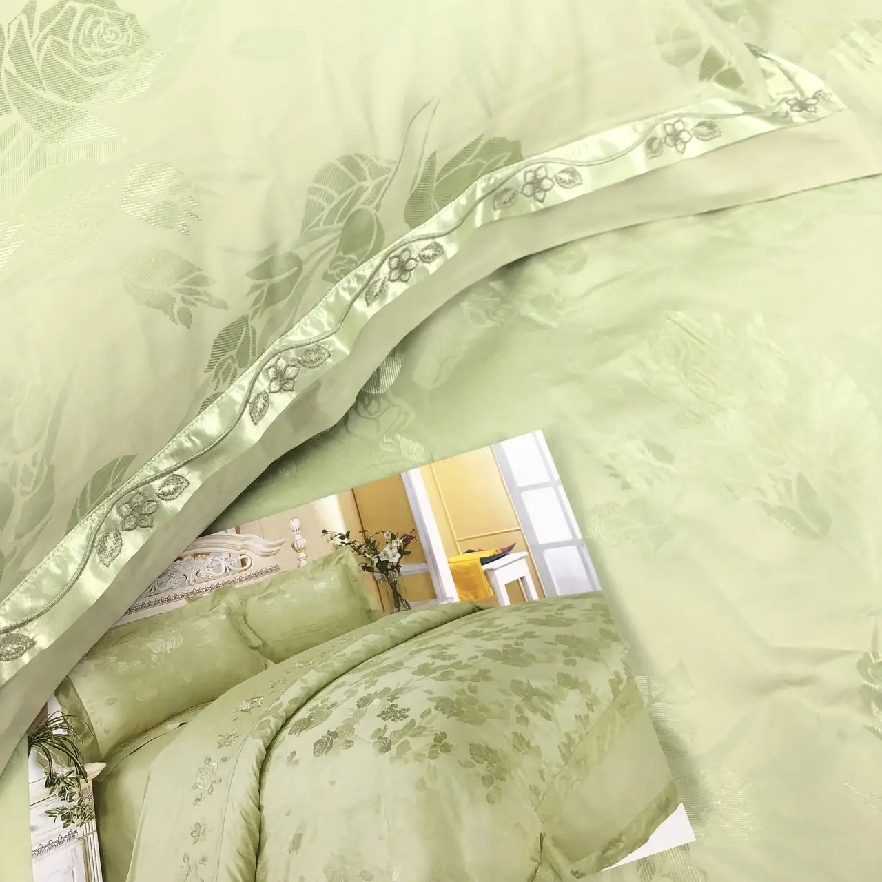 Постільна білизна Vie Nouvelle жакард з вишивкою євро 200×220 JE14