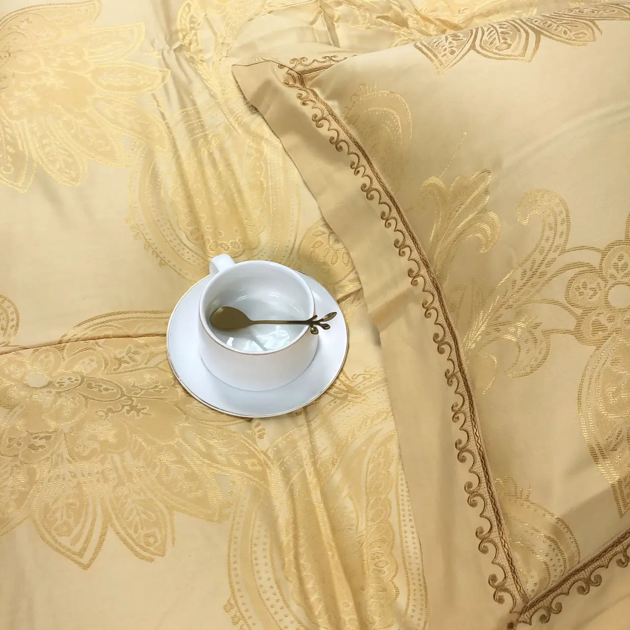 Постельное белье Vie Nouvelle жаккард с вышивкой JE-174