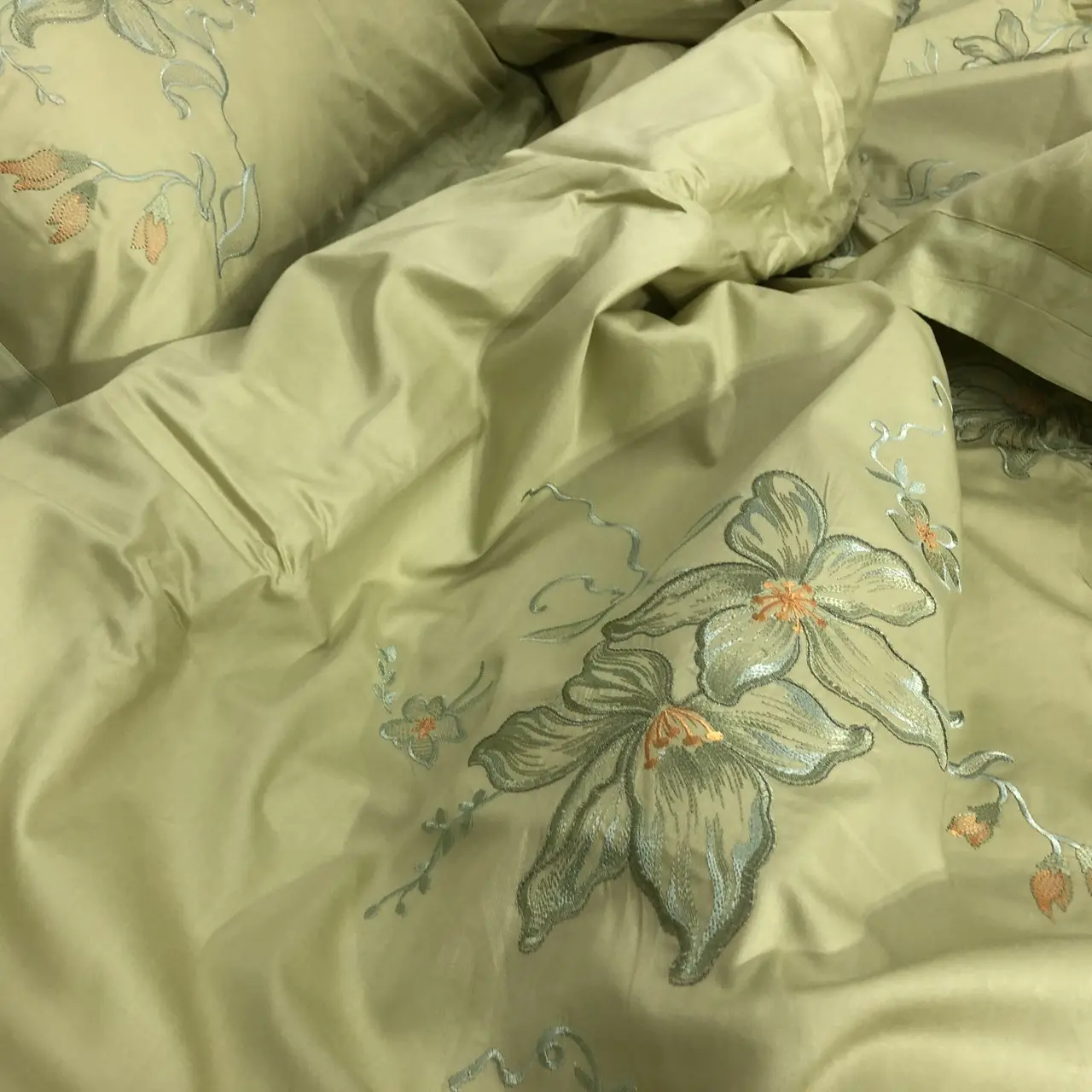 Постільна білизна з вишивкою Ailin JE-22