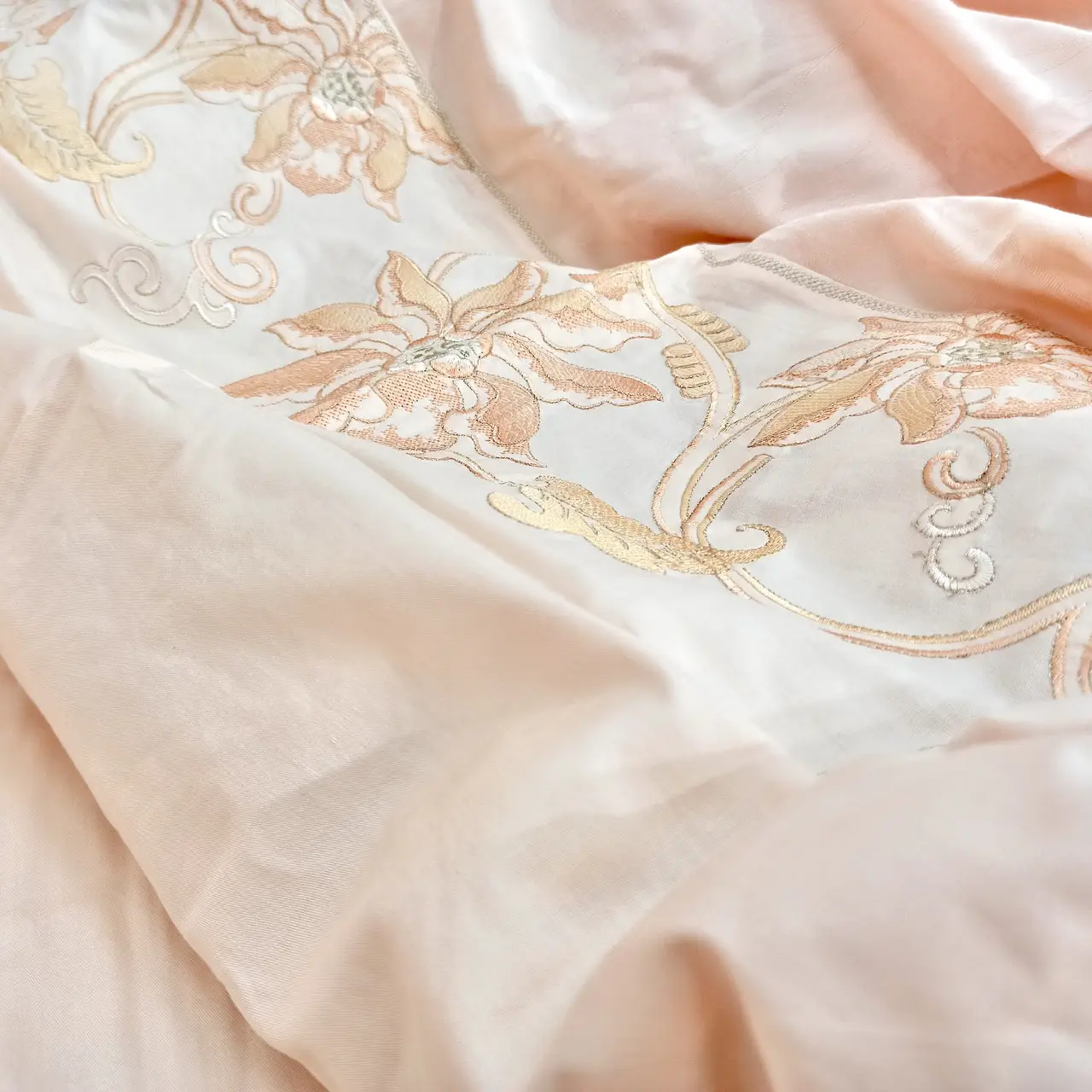 Постельное белье Ailin жаккард с вышивкой евро 200×220 JE-40E