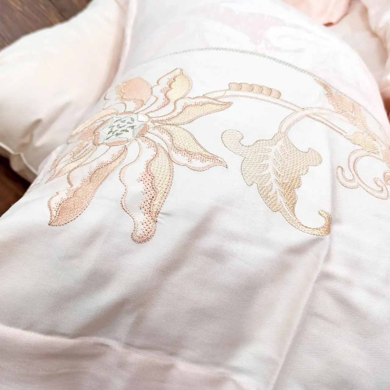 Постельное белье Ailin жаккард с вышивкой евро 200×220 JE-40E